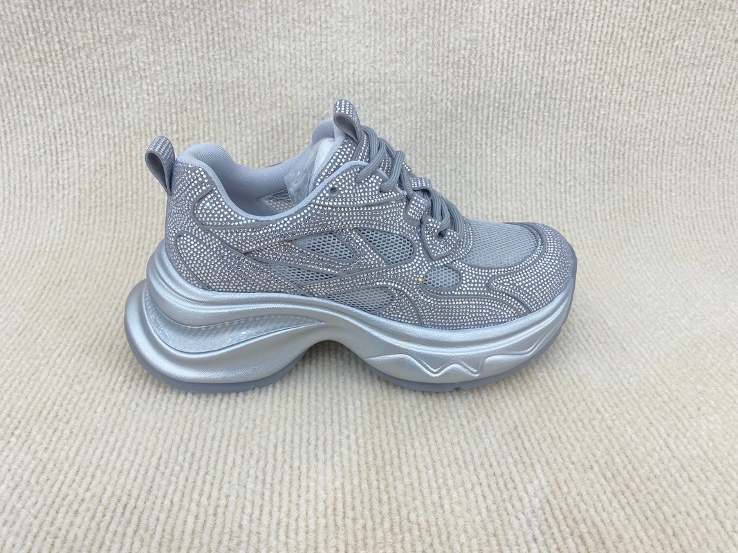 Women white thick soled with rhine-drill breathable mesh sneakers in summer